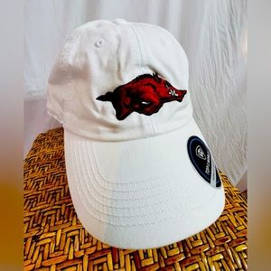 Razorbacks white,top of the world adjustable hat.
